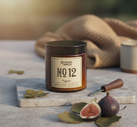 Petite bougie parfumée à la cire de soja - N° 12 (fig.)